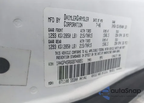 2006 Chrysler Town & Country z USA, uszkodzony, nr VIN 1A4GP45R66B748851